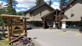 Отель Banff International Hostel  Бэнфф